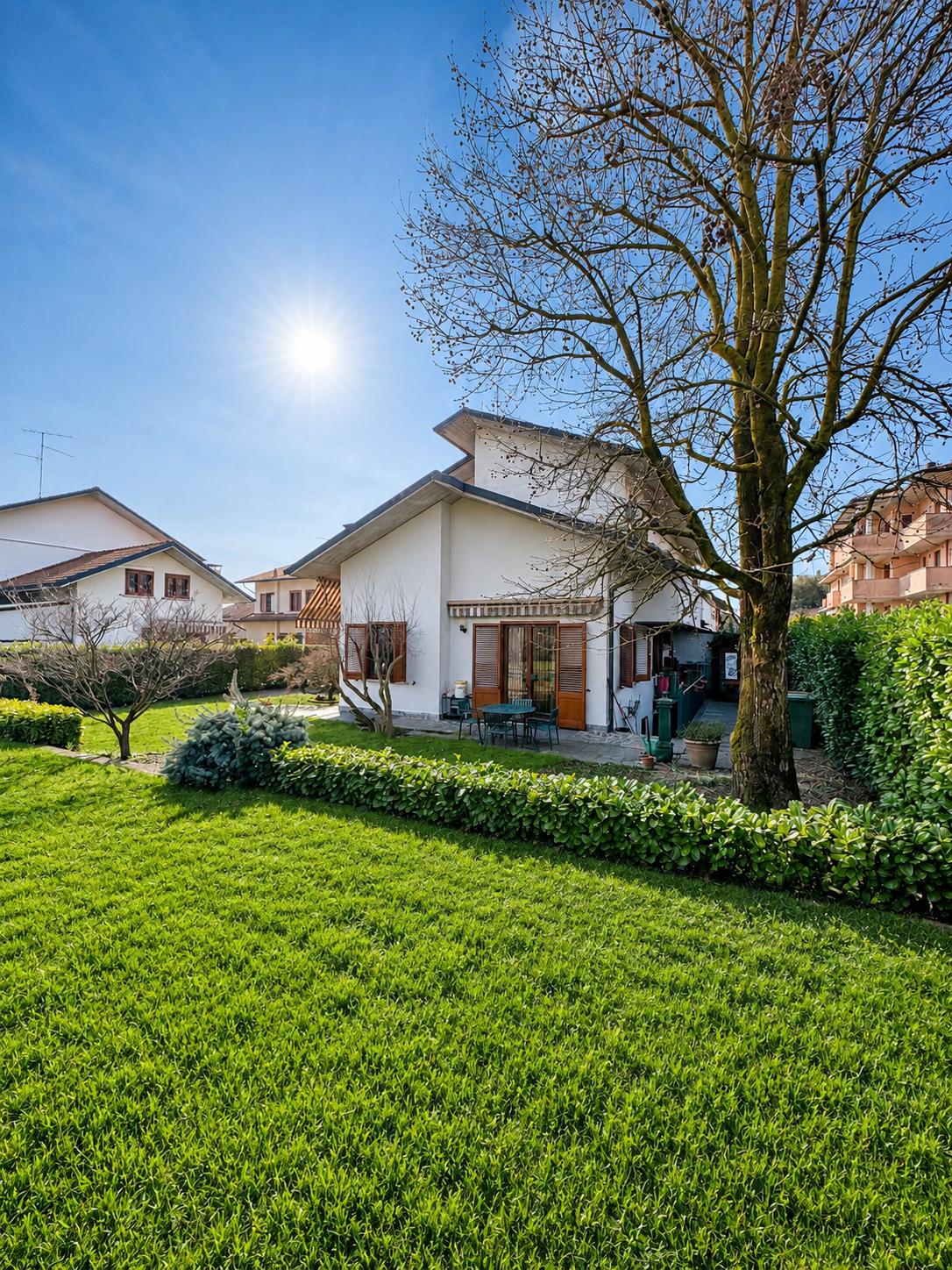 Villa Villasanta - giardino e vista esterna